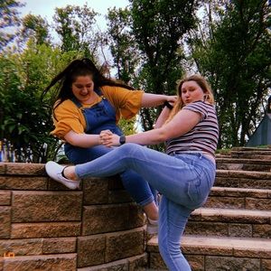 Meet your Posher, Madeline